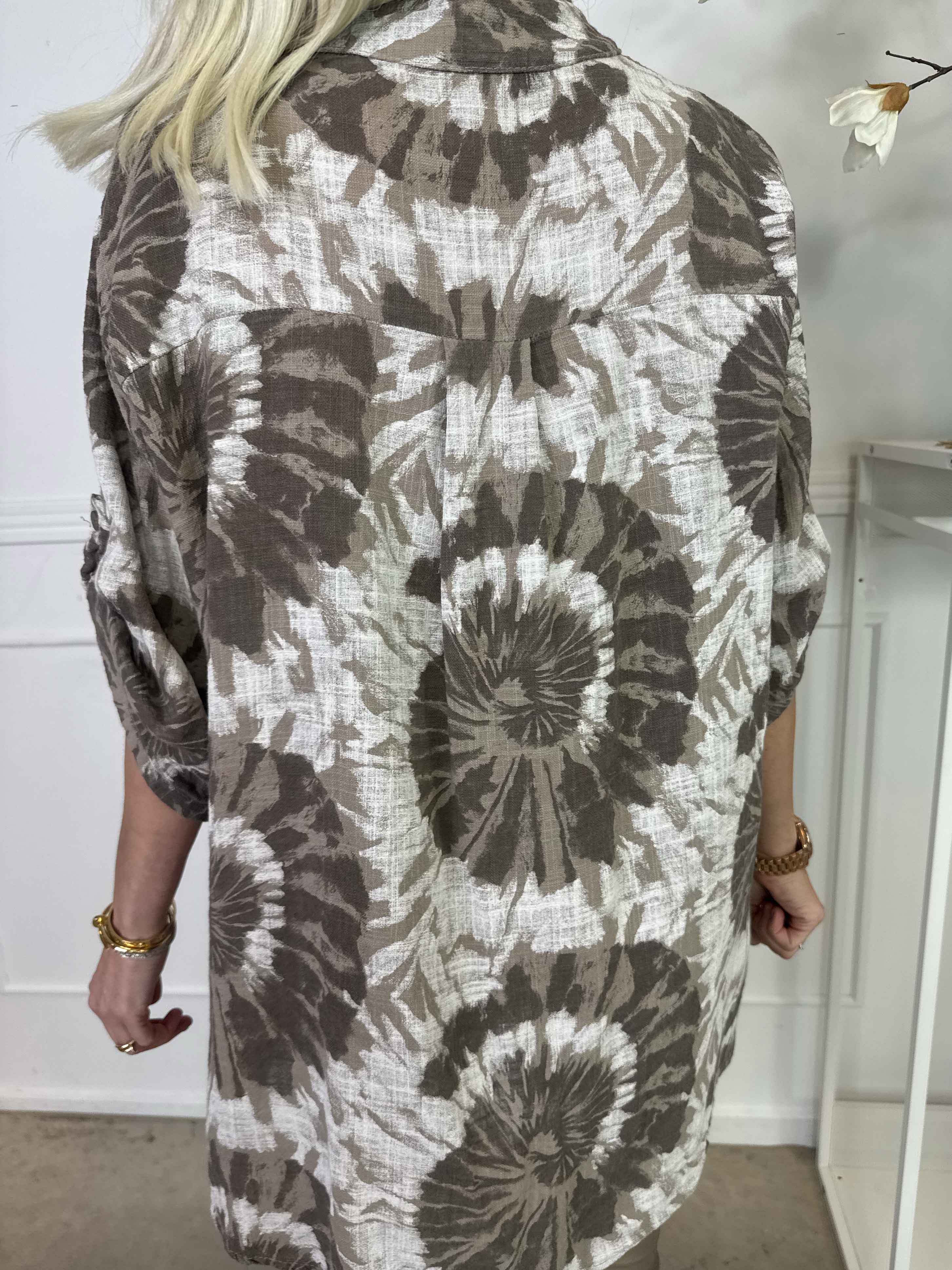 Akella - Mönstrad skjorta i ljust bomullstyg